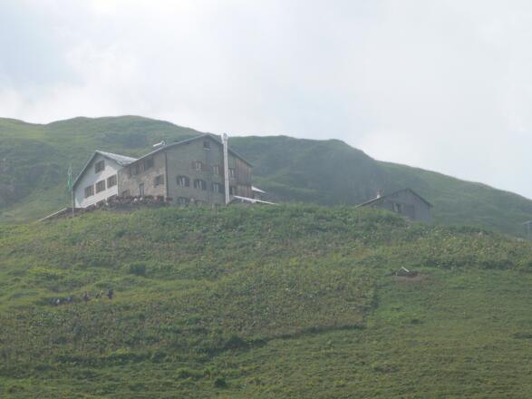 Tagesziel in Sicht - die Kemptner Hütte