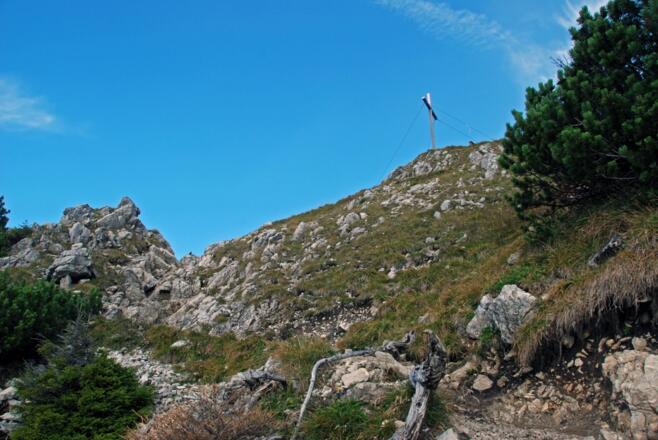 Das Gipfelkreuz kommt in Sicht