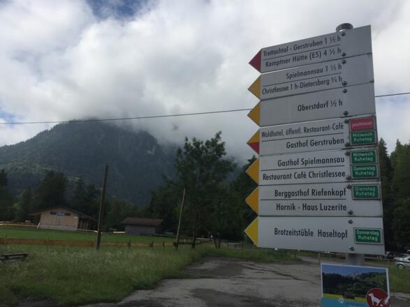 Ausgangspunkt Parkplatz Renksteig, 824 m