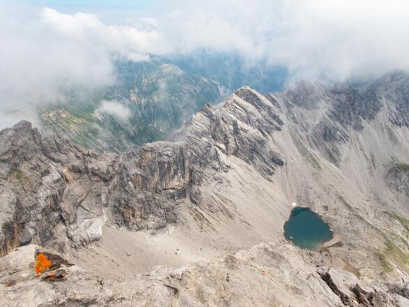 Aussicht vom Gipfel auf den Hermannskarsee