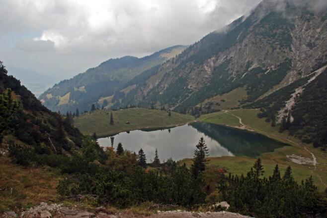 Blick auf den Unteren Geißalpsee