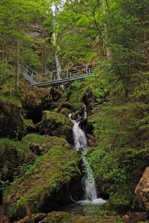 Am Hinanger Wasserfall