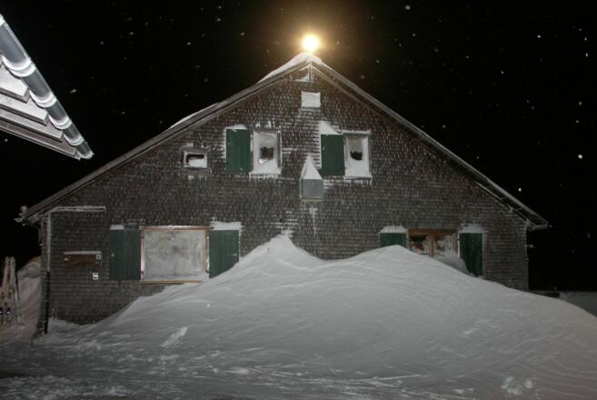 Grüntenhütte 1477 M bei Nacht