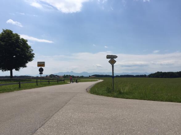 Abzweig nach Tuntenhausen