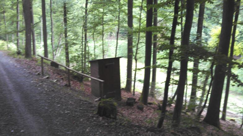 Klohäuschen kurz vor Bomigsee