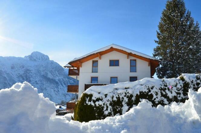 Apartment Höll Außenansicht 3