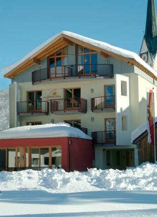 Hotel Gartenseite Winter