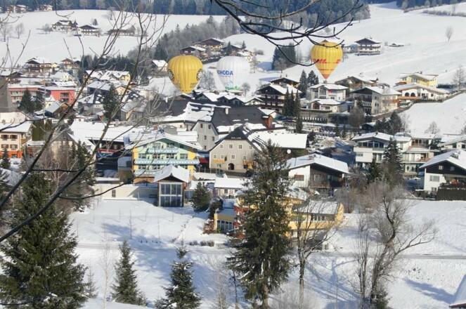 Ballone über Abtenau