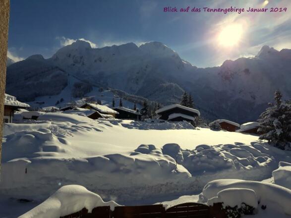 Bick vom Balkon auf das Tennengebirge