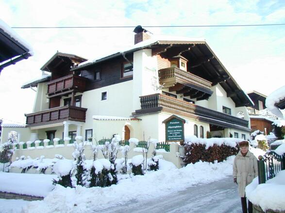Haus Alpenglühn im Winter