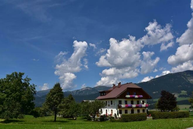 Wolkentanz über unseren Hof