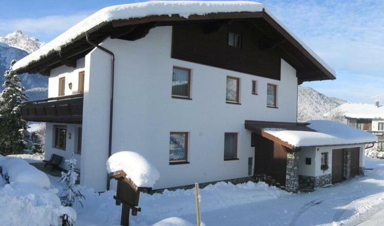 Haus Bergheimat im Winter