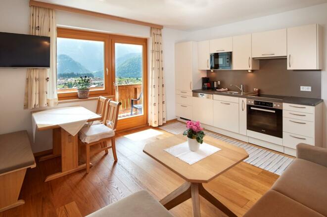 BergblickWohnzimmer1