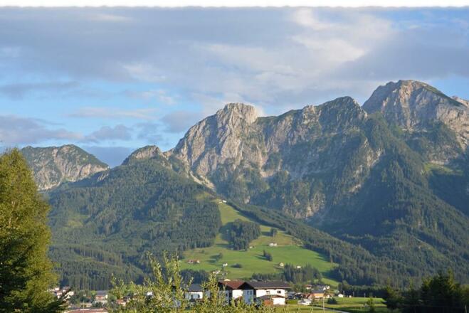 Blick ins Zentrum bzw. zum Karkogel