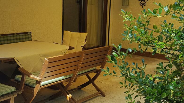 Frühstücksterrasse Ost