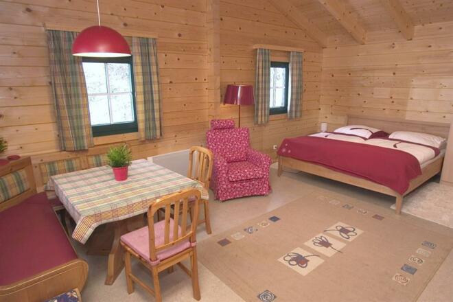 Wohnraum m. Sitzecke