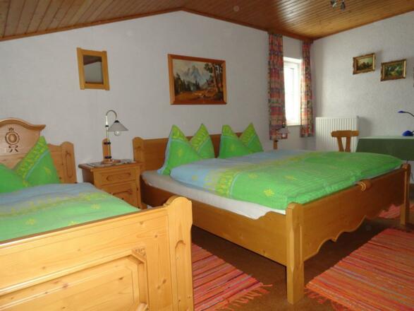 Familienzimmer für 4 Personen mit DU/WC