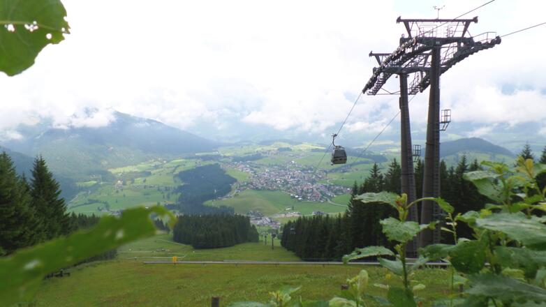 Ausblick von der Karkogelhütte