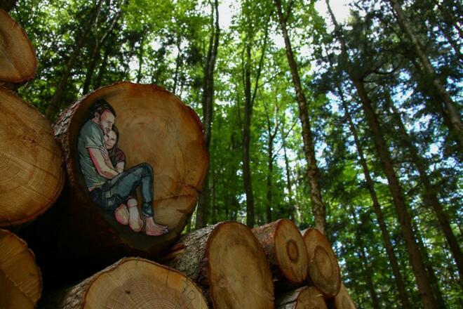 Graffiti into the woods