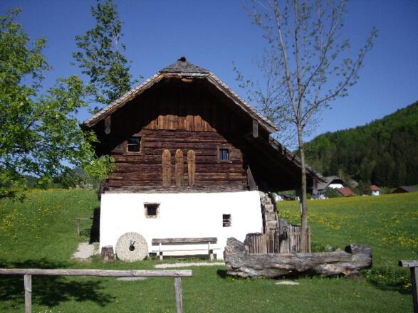 Frontansicht-Totenbretter