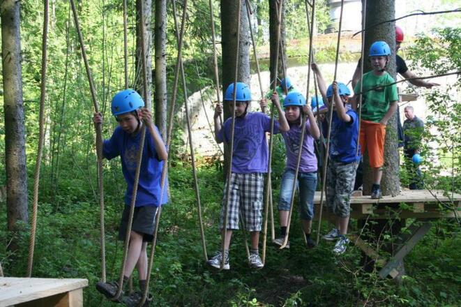 Spaß &amp; Abenteuer im Waldkletterweg Faistenau
