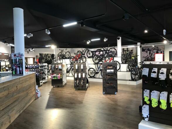 Berni&#039;s Bike Shop Innen 2