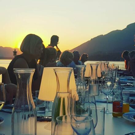 Wein am See Stimmung am Steg