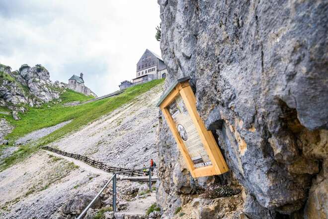 Wendelsteinstreifzüge Geologie Rundweg, Blick zum Wendelsteinhaus
