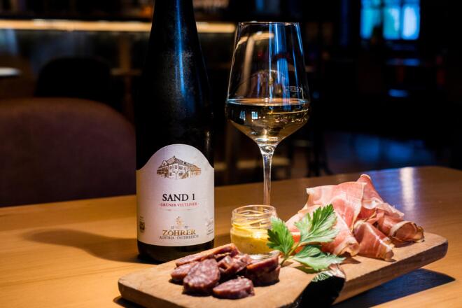 Wolferl und Wein (2)