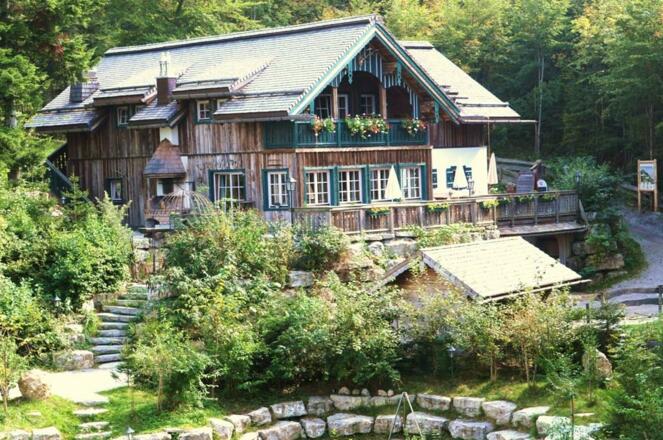 Aussenansicht des Forsthaus