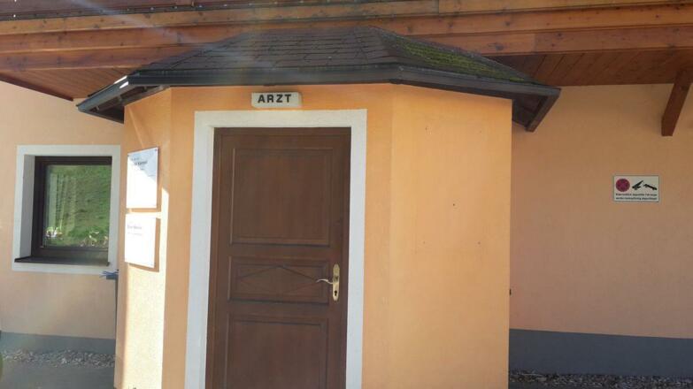 Arztpraxis Frontansicht