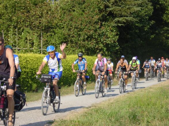 Radfahrer beim 3-Länder-Radevent