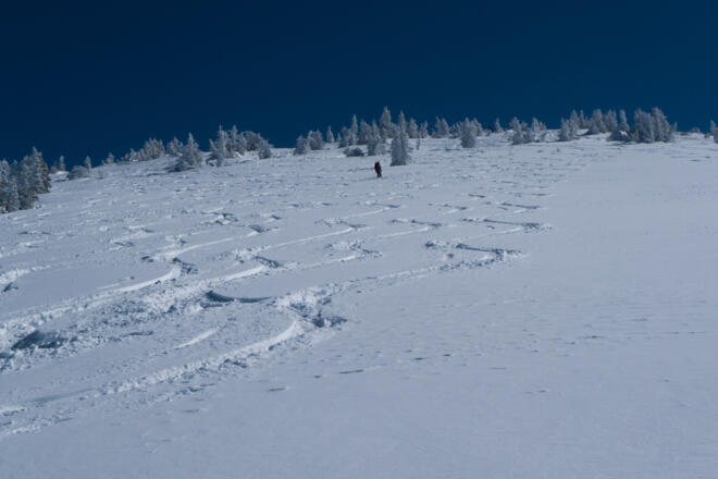Traum Abfahrtshang kurz unterhalb des Gipfels