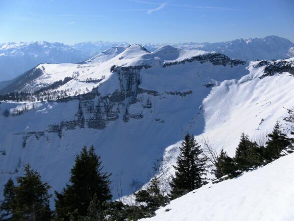 Dürlstein und First