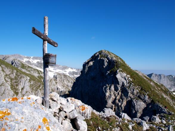 Gipfelkreuz Kleiner Fritzerkogel 2252 m