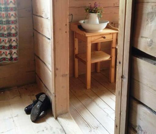 Exklusiver Einblick in das ehemalige Schlafgemach der Kaiserin Sisi im Rahmen der geführten Tour (c)TVB Annaberg-Lungötz