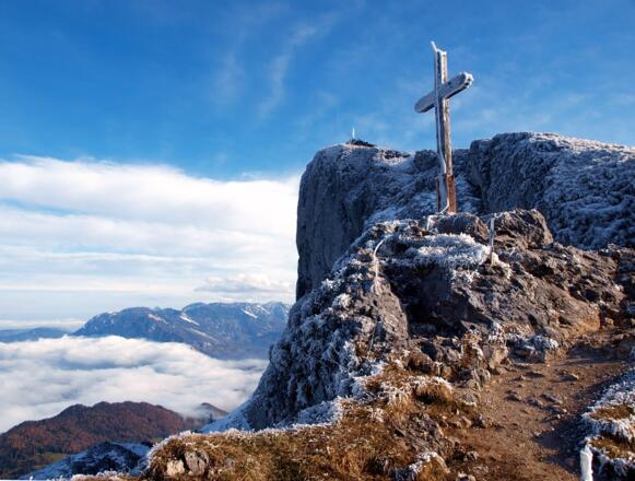 Gipfelkreuz bei der Himmelpforthütte 1735m