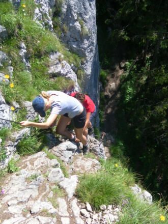 steiler Leiternausstieg