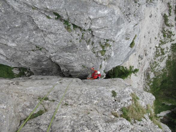 vom ersten Turm in die Scharte auf den kleinen Klemmblock abseilen