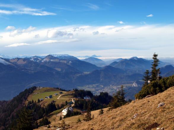 Blick nach St.Gilgen hinab um 1400m