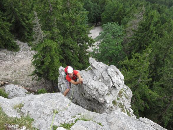 Spreizschritt in der ersten Seillänge