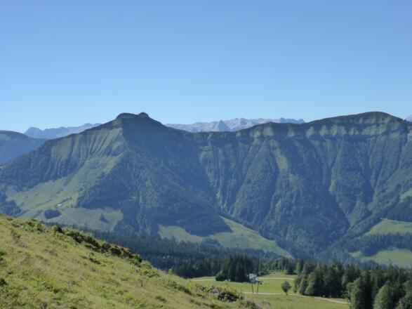 Blick vom Wieserhörndl auf den Schmittenstein und Schlenken