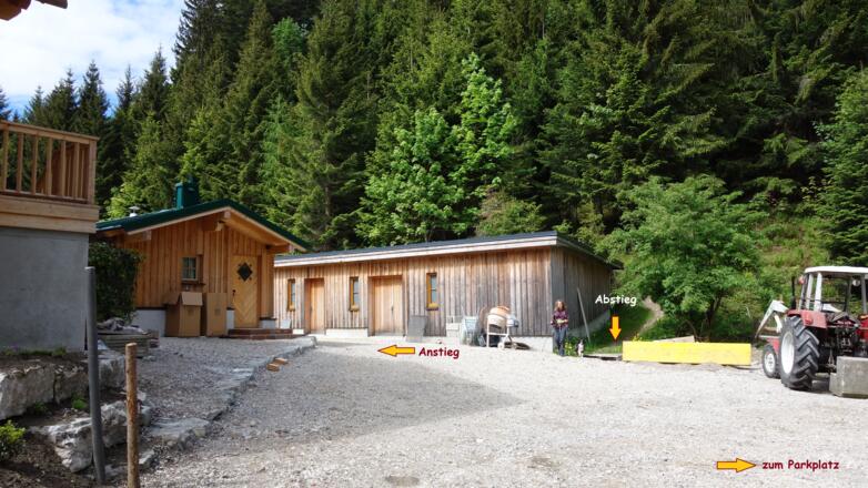 Schafbachalm ~1035m und Parkplatz