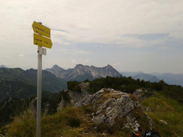 Am Rosskopf - Im Hintergrund Rinnkogel, Bergwerkskogel und Rettenkogel (v.l.n.r.)