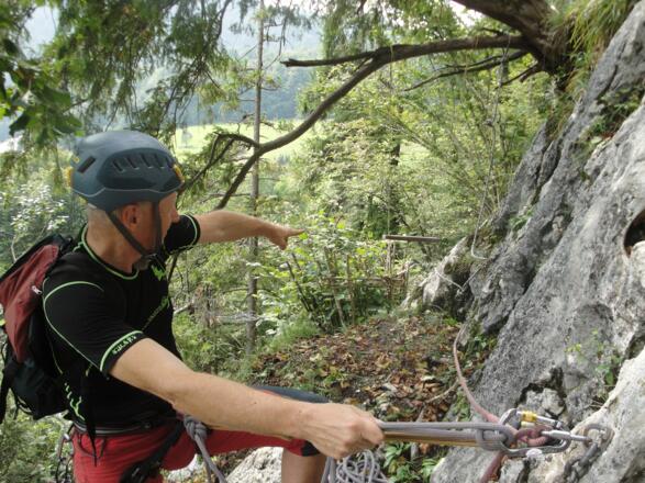 Bei einer Schaukel kann man den Tag genießen.