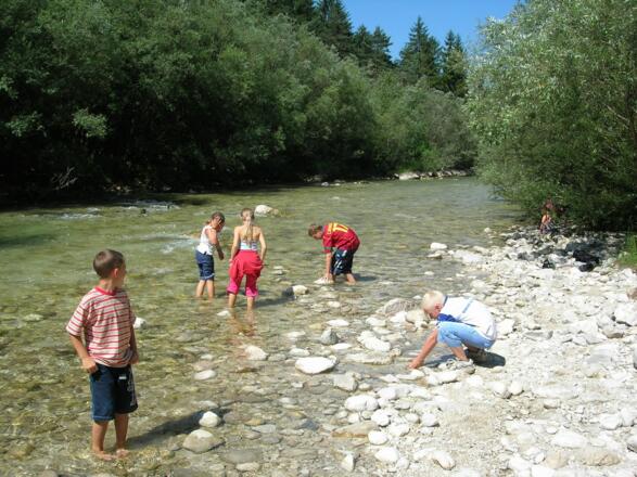 Viele Stellen an der Ischl sind auch zum Spielen geeignet.