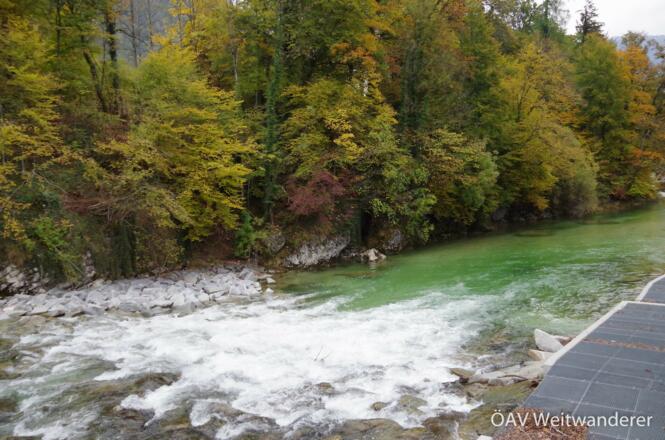 Naturstein-Flussregulierung in Bad Ischl