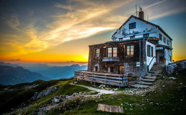 Das Stöhrhaus thront auf einem Absatz unterhalb des Berchtesgadener Hochthrons