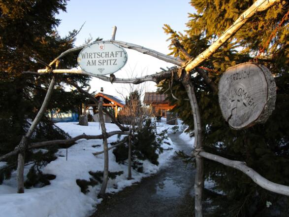 nett gestalteter Zugang