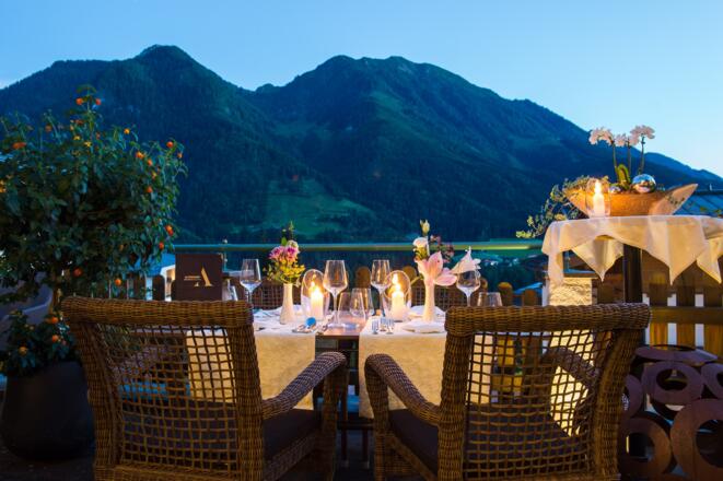 Abendessen auf der Panoramaterrasse